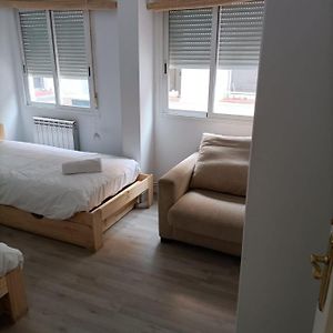 Habitación con 2 Camas Individuales
